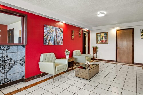 Econo Lodge Charlotte Airport Area