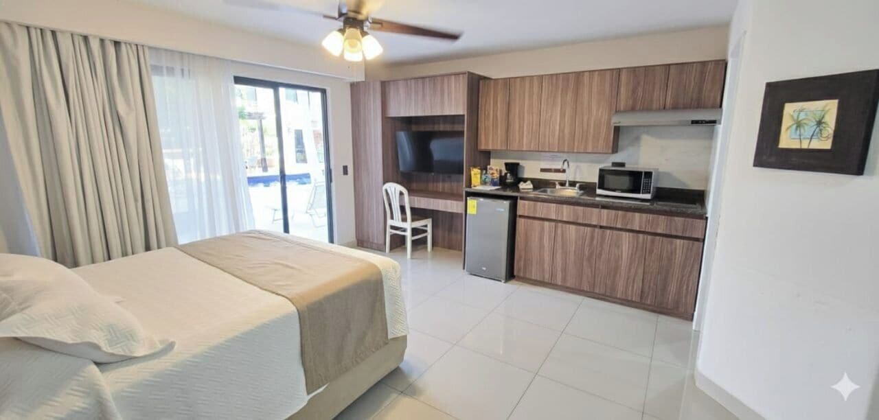 Ropa de cama de alta calidad y artículos del minibar gratis 