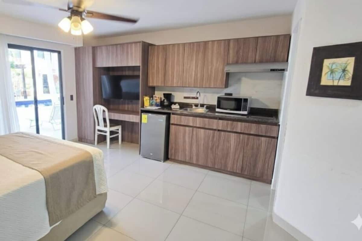 Comfort Room | Premium bedding, free minibar items, blackout drapes, soundproofing