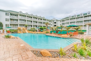 2 outdoor pools, open 8 AM to 10 PM, sun loungers