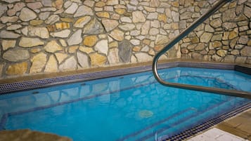 Bathtub spa indoor