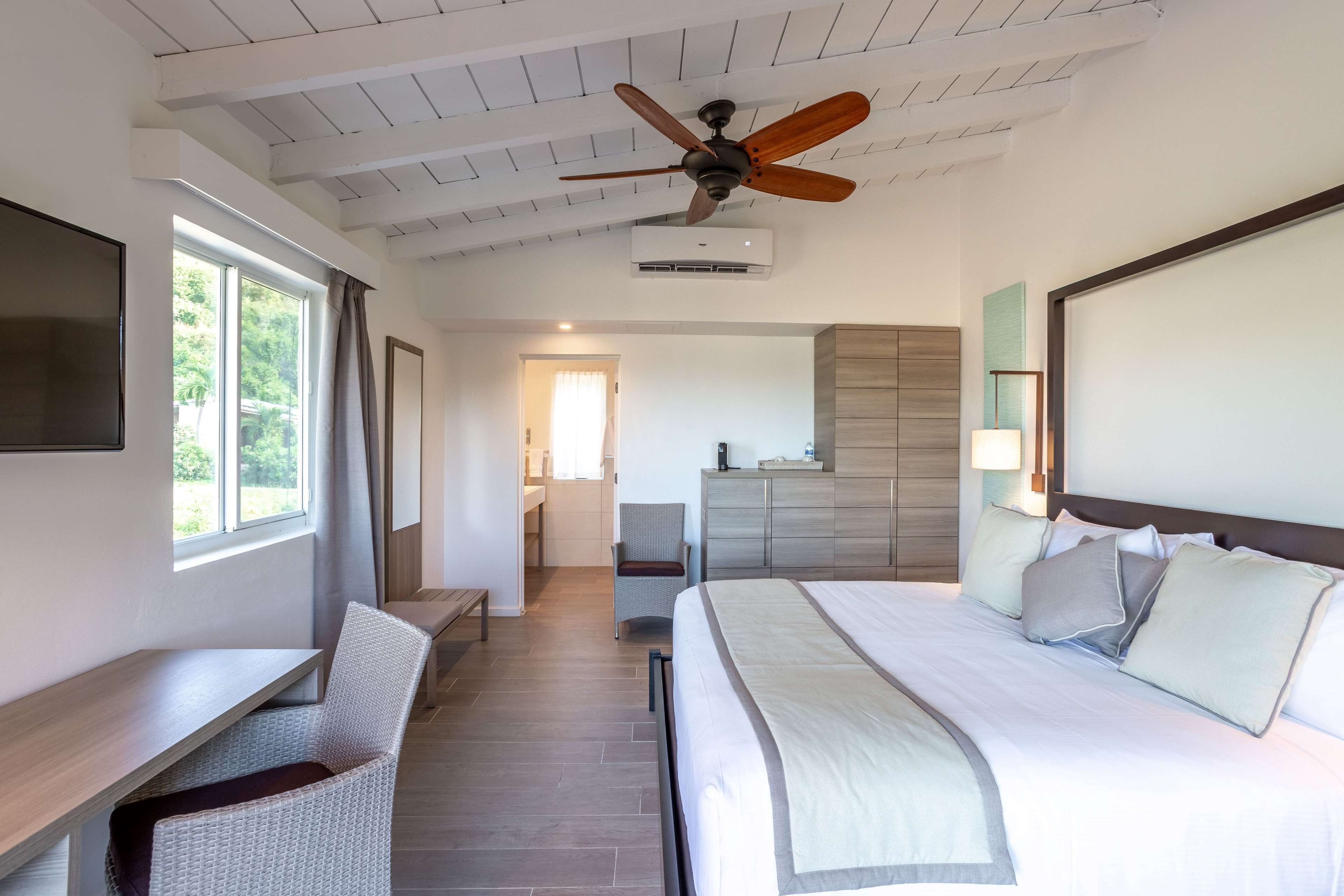 in-room safe, individually decorated, individually furnished, desk