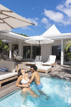 Private pool