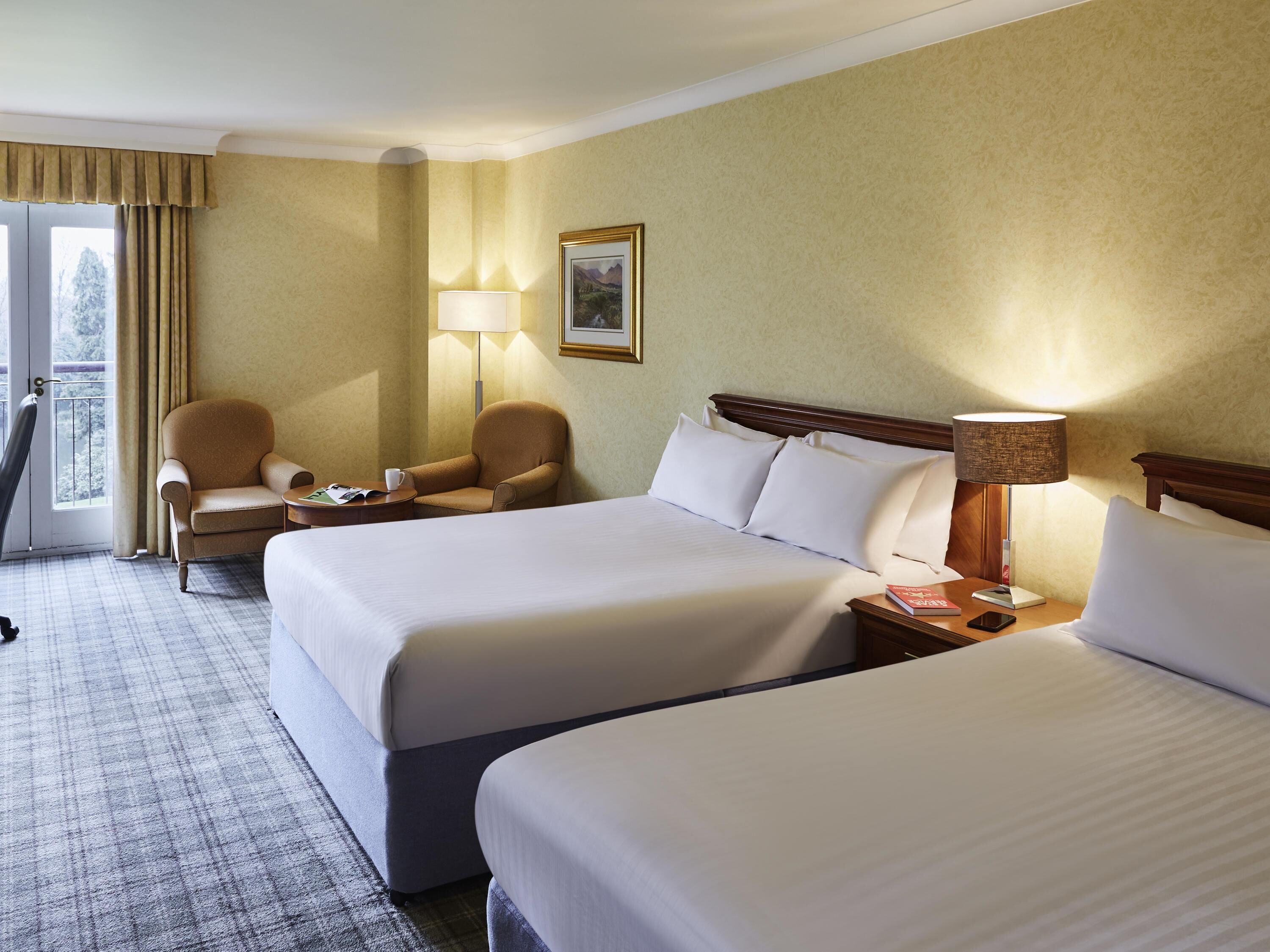 Habitación familiar, 2 camas matrimoniales (Superior) | Ropa de cama de alta calidad y caja de seguridad en la habitación 