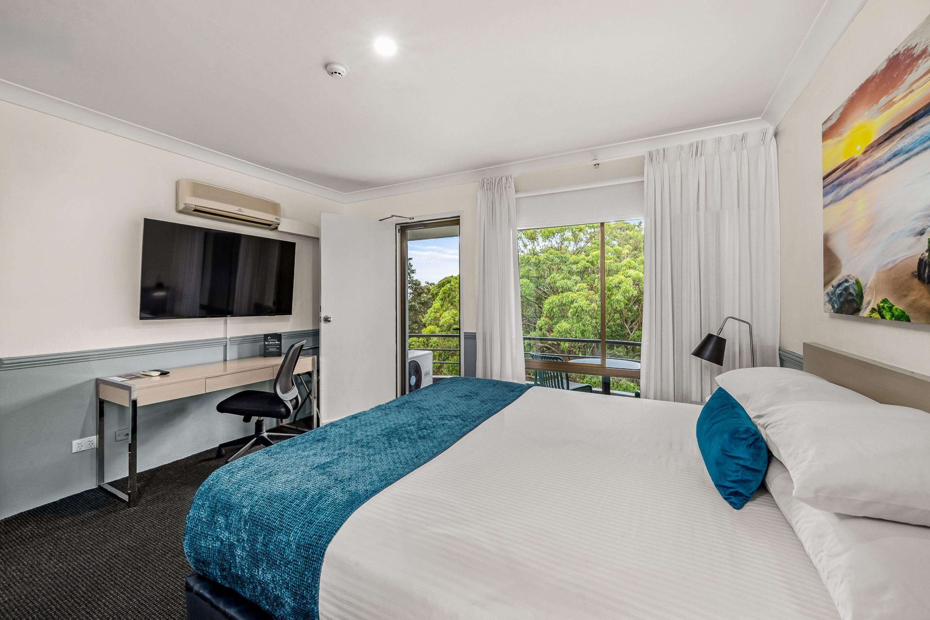 Family Room, Multiple Beds, Non Smoking | Premium bedding, minibar, in-room safe, desk