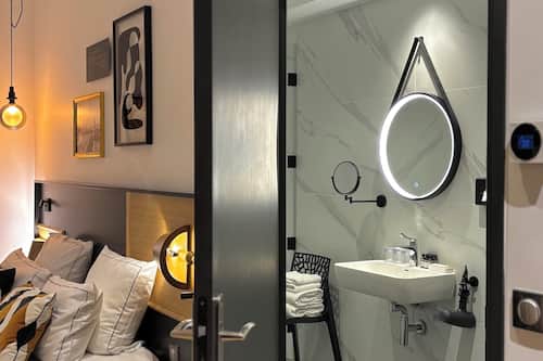 Deluxe Double Room, Mobility Accessible, Ground Floor | Premium bedding, in-room safe, desk, laptop workspace