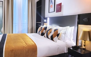 Single Room | Premium bedding, in-room safe, desk, laptop workspace