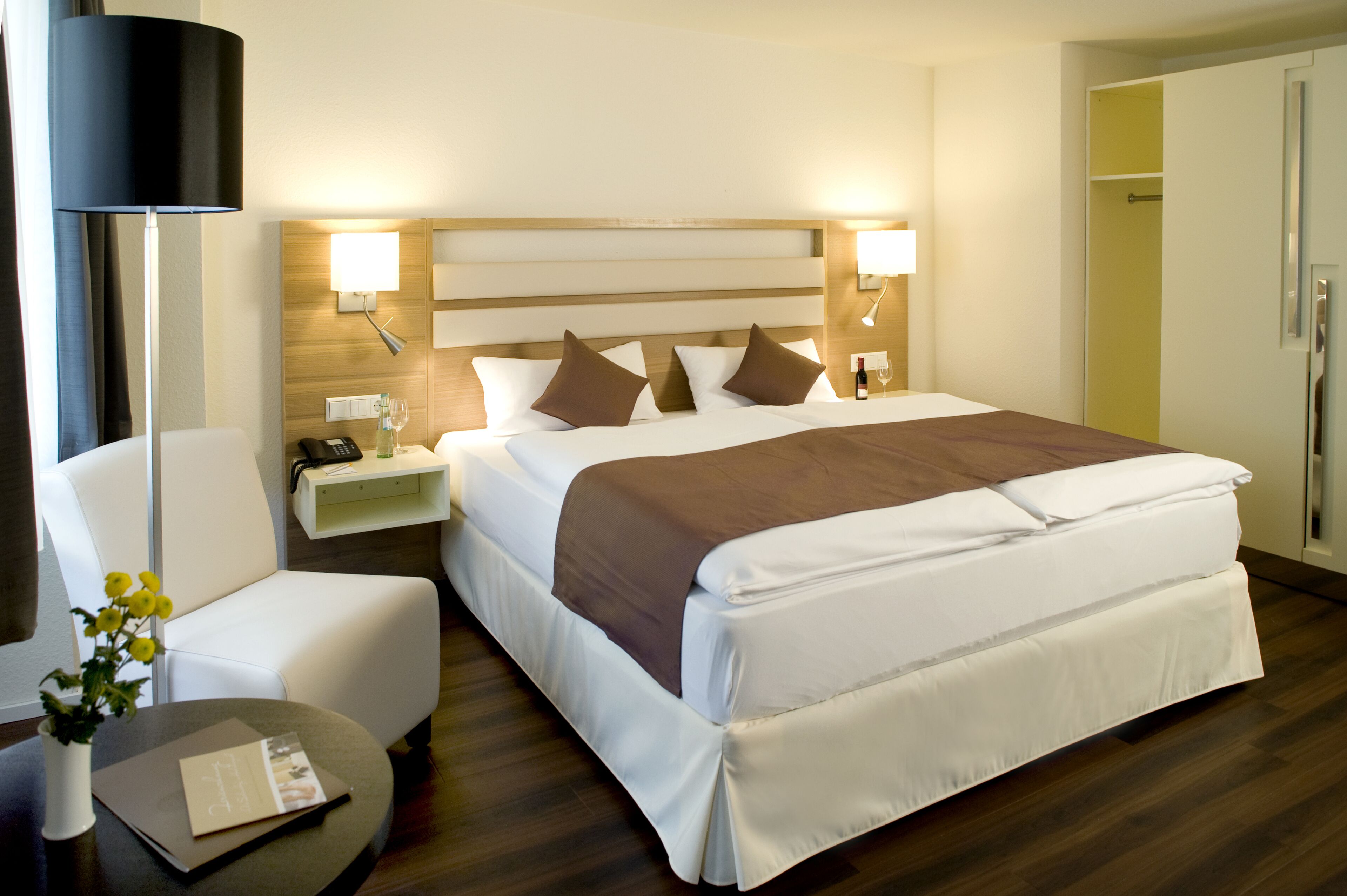 standard double room | bathroom | shower, hair dryer, towels