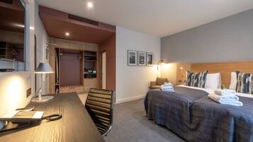 City Twin Room, 2 Single Beds