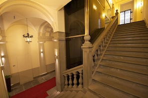 Staircase - Hotel California (Florence)