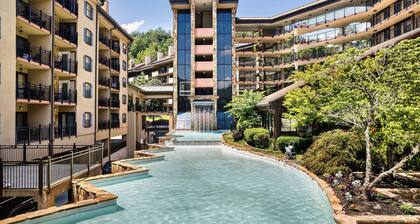 Gatlinburg Town Square