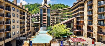 Gatlinburg Town Square