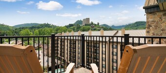 Gatlinburg Town Square