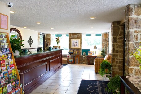 Gatlinburg Town Square by Exploria Resorts - Image 19