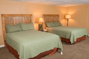 Gatlinburg Town Square by Exploria Resorts