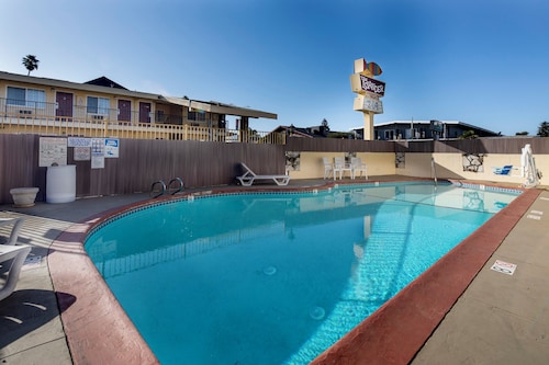 Islander Motel Santa Cruz