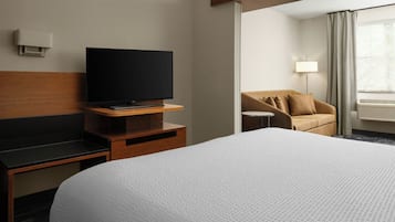 In-room safe, desk, iron/ironing board, cribs/infant beds