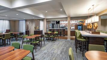 Breakfast and dinner served, American cuisine