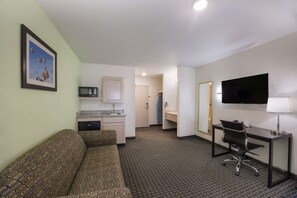 Suite, 1 King Bed with Sofa bed, Non Smoking | Desk, iron/ironing board, rollaway beds, free WiFi