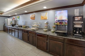 Free daily continental breakfast 