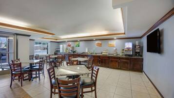 Desayuno continental incluido todos los días