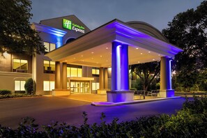 Exterior - Holiday Inn Express & Suites Hagerstown by IHG (Hagerstown)