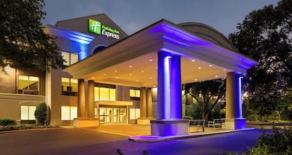 Holiday Inn Express And Suites Hagerstown by IHG