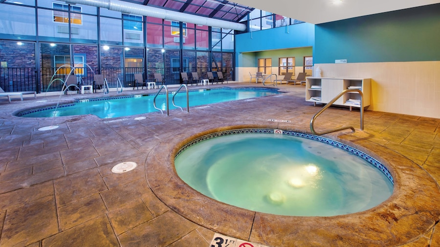 Holiday Inn Express & Suites Absecon-Atlantic City by IHG