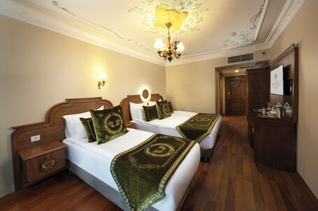 Seven Hills Hotel Special Class - Image 87