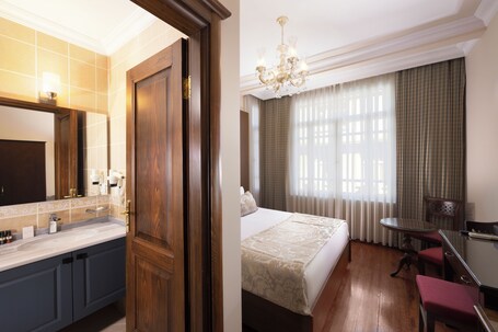 Seven Hills Hotel Special Class - Image 104