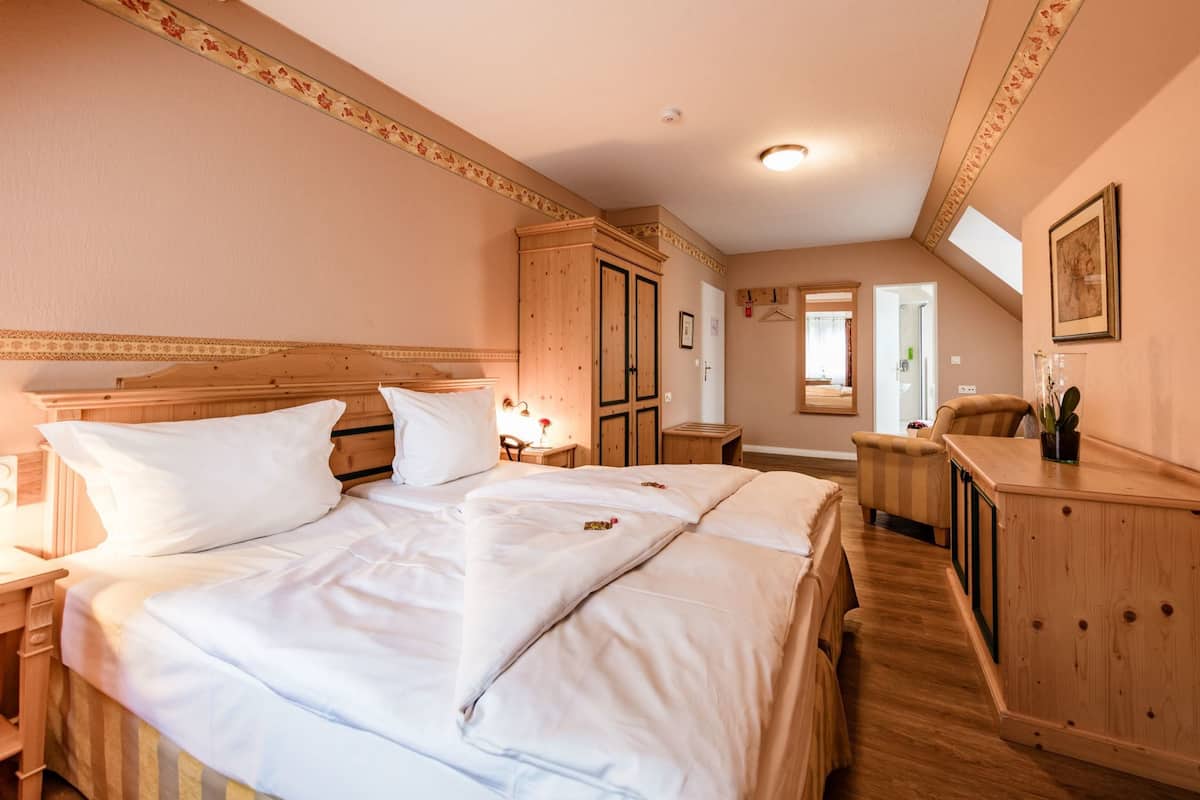 comfort double room | premium bedding, in-room safe, desk, blackout curtains