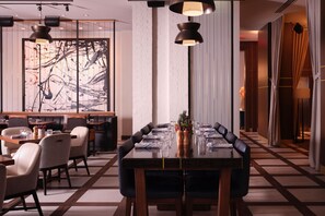 Bar (on property) - Nashville Marriott at Vanderbilt University (Nashville)