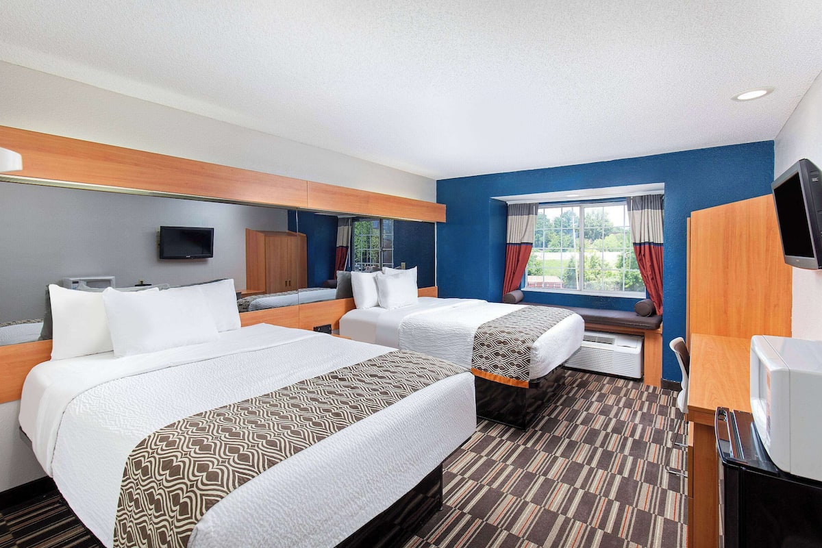 Standard Room, 2 Queen Beds, Non Smoking | Desk, blackout drapes, iron/ironing board, free WiFi