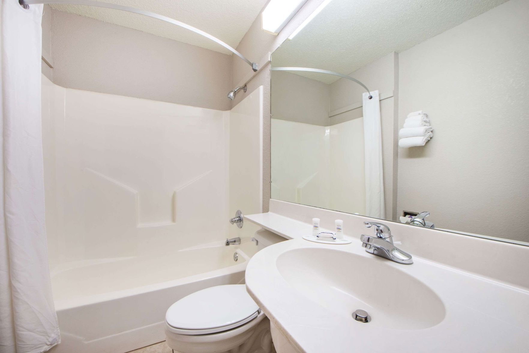 Bathroom | Hair dryer, towels