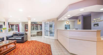 Microtel Inn & Suites by Wyndham Claremore