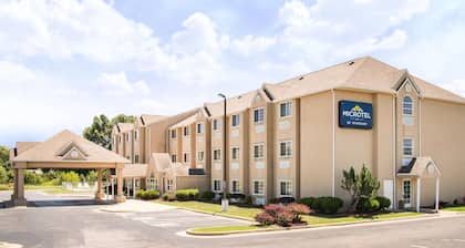 Microtel Inn & Suites by Wyndham Claremore