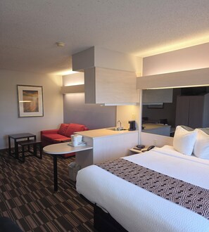 Studio Suite, 1 Queen Bed, Non Smoking | In-room safe, desk, iron/ironing board, free WiFi - Microtel Inn & Suites by Wyndham Claremore (Claremore)