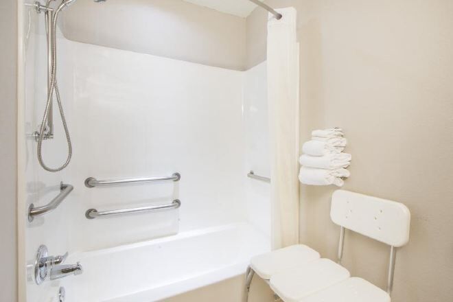 Baño | Secadora de cabello y toallas 