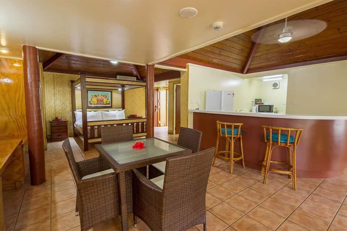 Grand Beachfront Suite | Premium bedding, in-room safe, individually decorated, desk