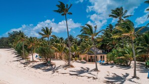 Suite familiale, 2 chambres, en face de la plage | Vue de la chambre