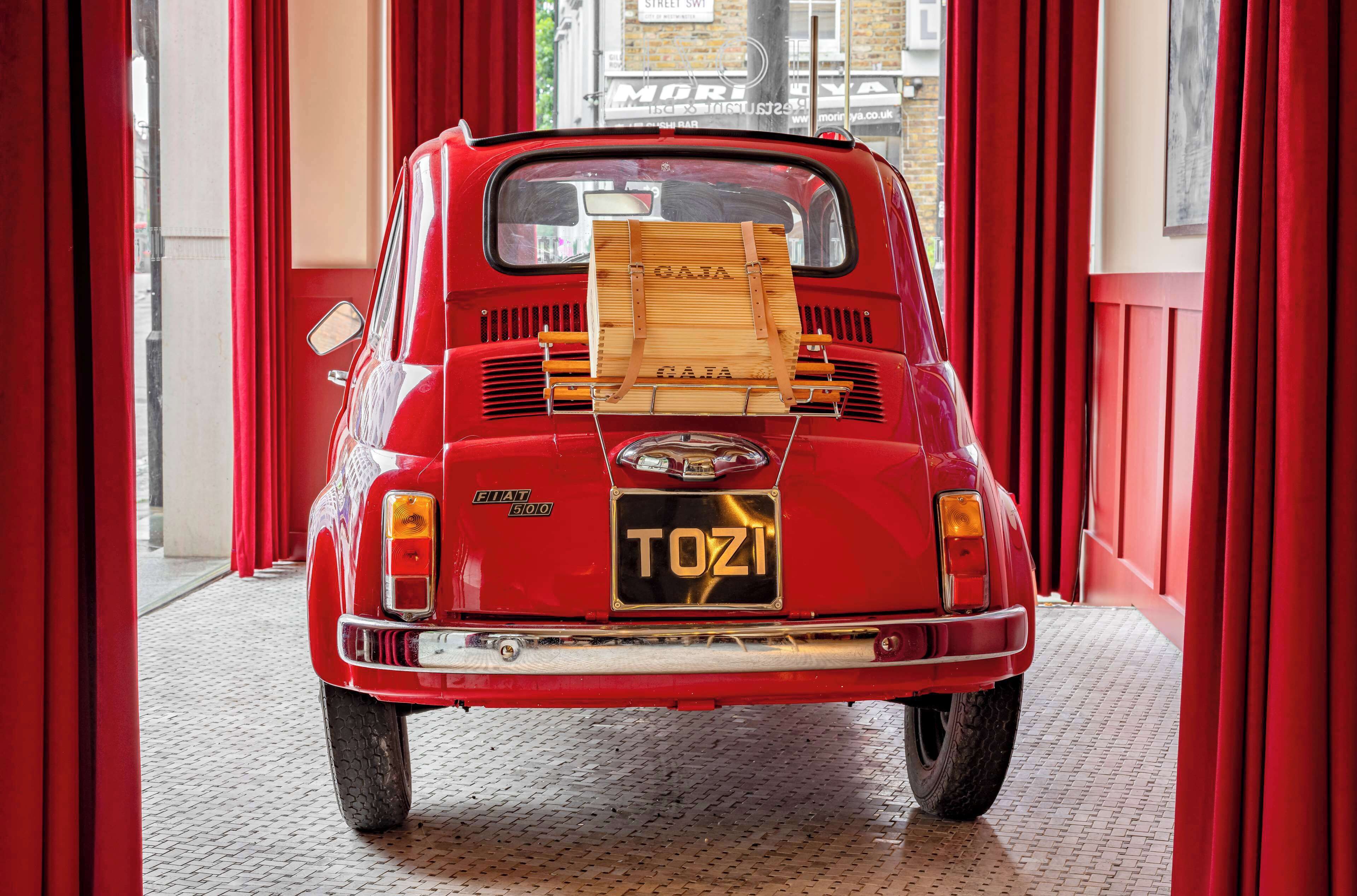 breakfast, lunch, dinner served; italian cuisine