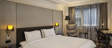 Superior Room, 1 Queen Bed | Minibar, in-room safe, desk, soundproofing