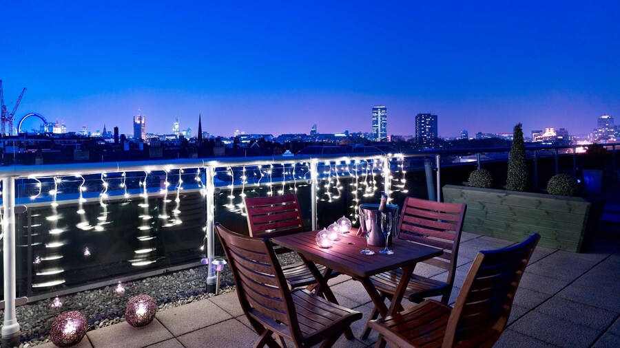 Park Plaza Victoria London