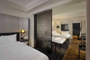 Kamar Eksekutif, 1 Tempat Tidur King (Studio) | Minibar, brankas, meja kerja, dan kedap suara