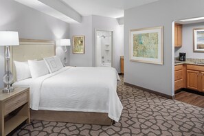 Premium bedding, down comforters, pillowtop beds, desk - Residence Inn By Marriott West Orange (West Orange)