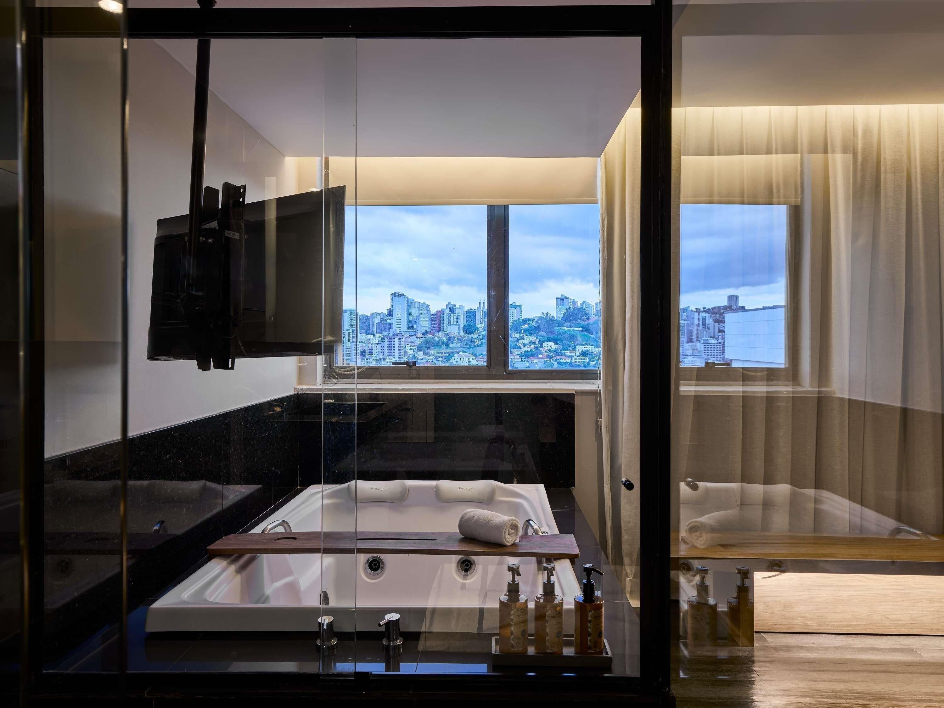 Minibar, coffres-forts dans les chambres
