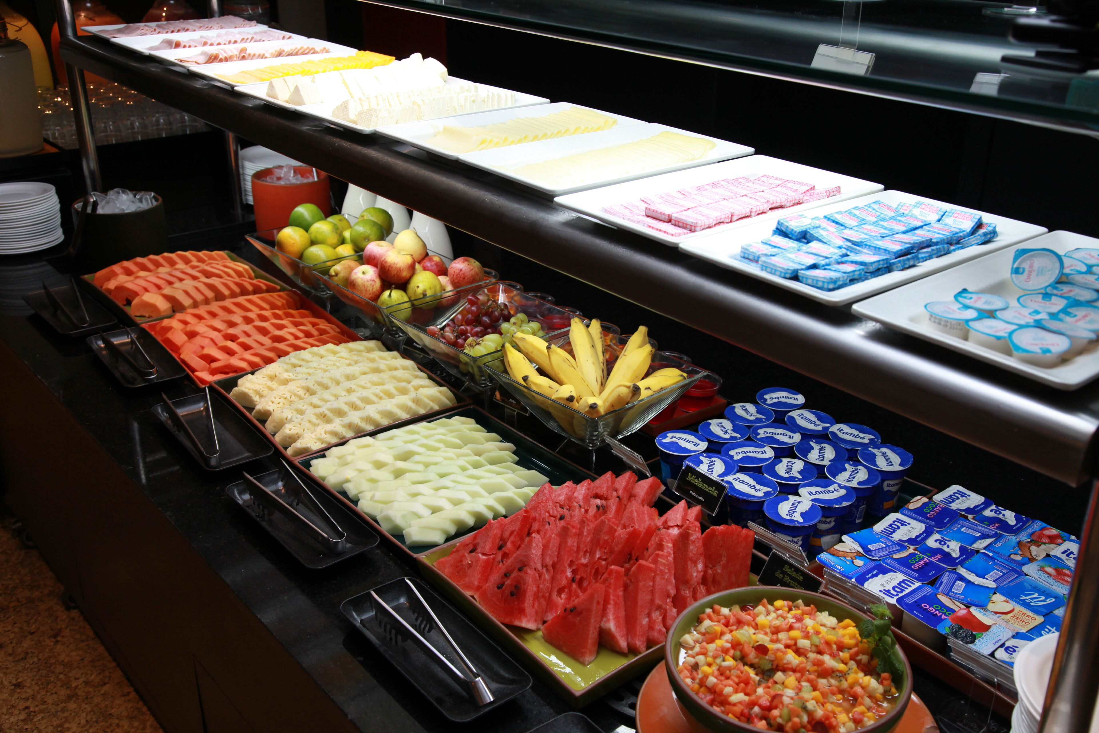 daily buffet breakfast (brl 70 per person)