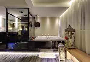 Executive Suite, 1 Double Bed | Bathroom
