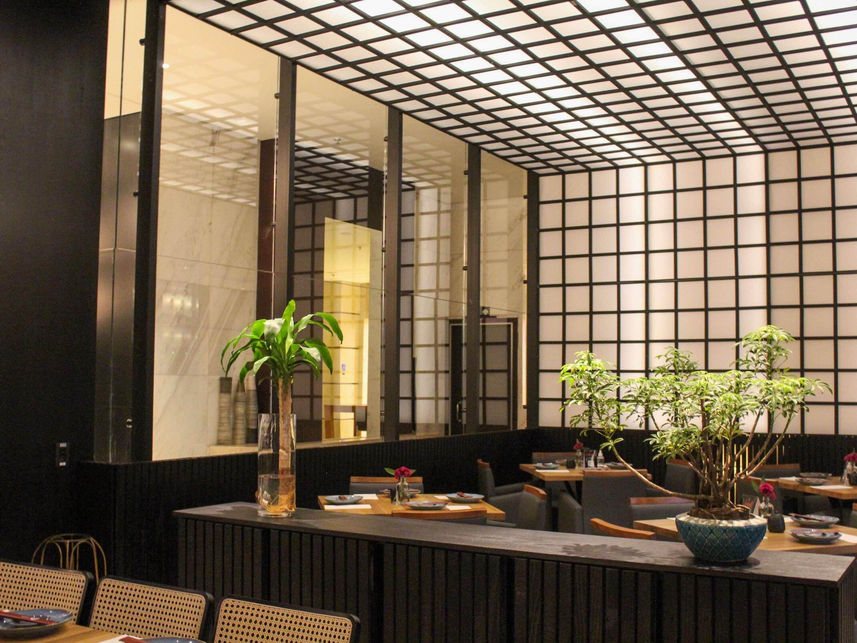 Breakfast, lunch, dinner served; international cuisine 