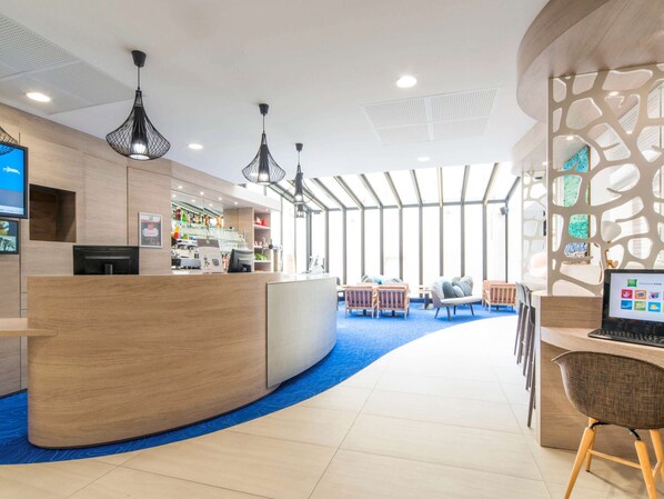 Reception - ibis Styles La Rochelle Centre Vieux Port (La Rochelle)